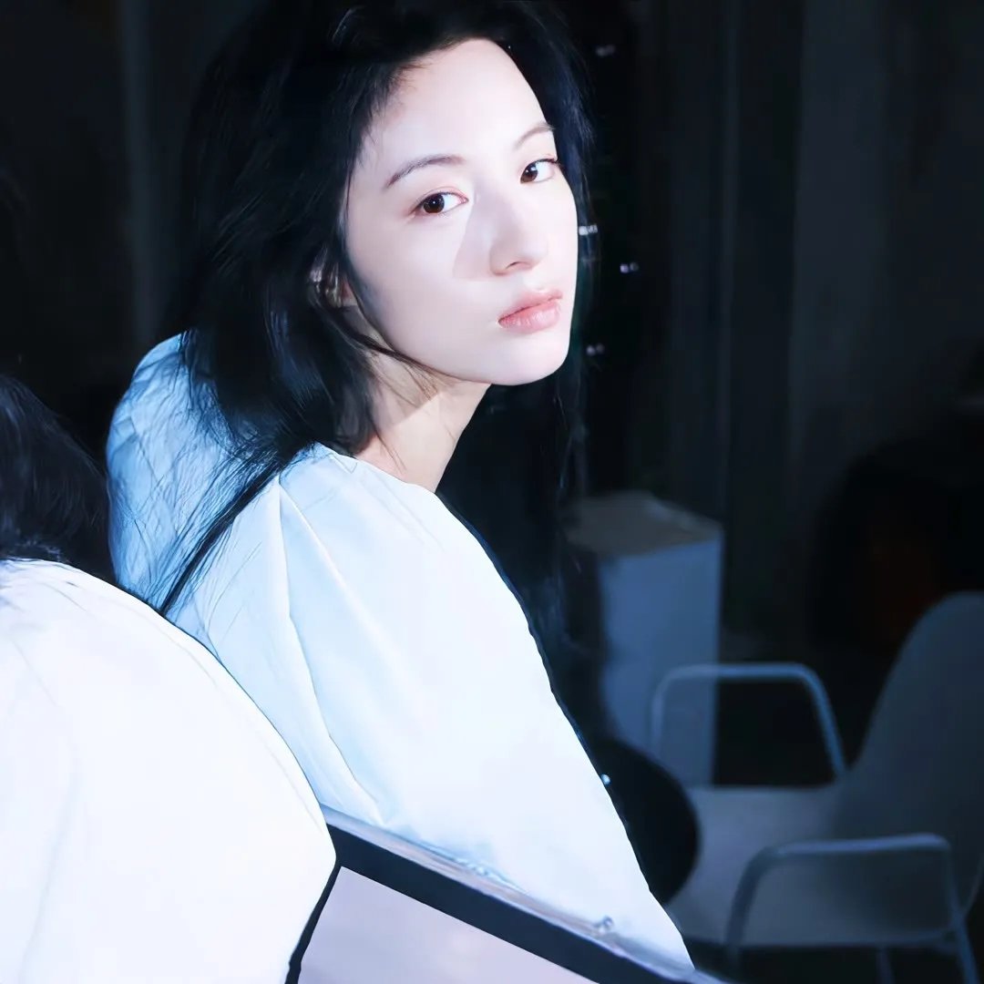 穷街艳女