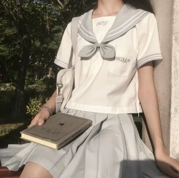 欲浪春潮